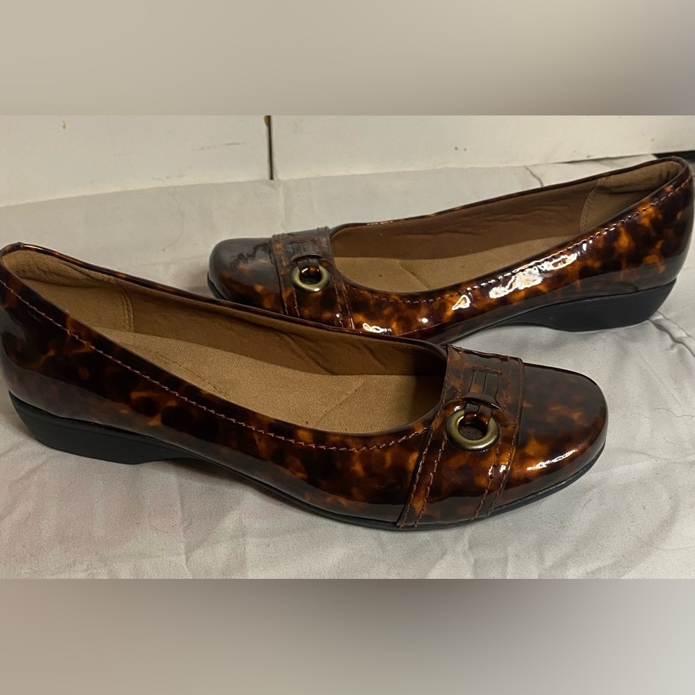Clarks Women's Tortoiseshell Patent Leather Flats